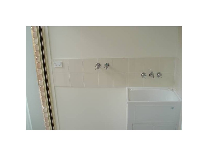 Avenell Heights QLD 4670