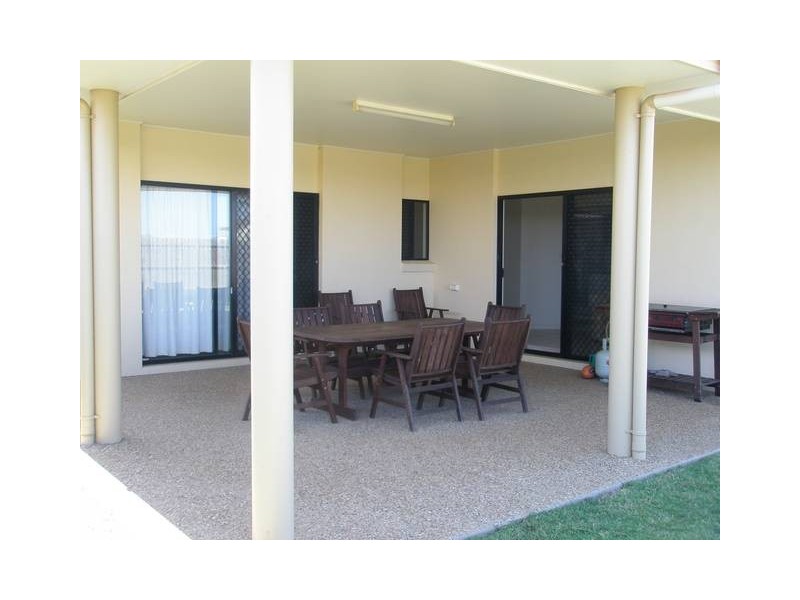 Coral Cove QLD 4670