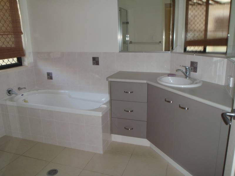 Coral Cove QLD 4670