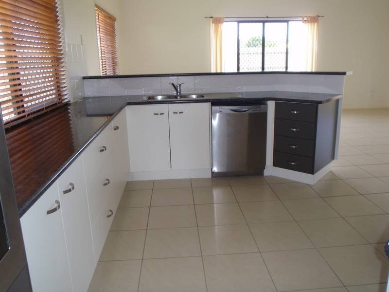 Coral Cove QLD 4670
