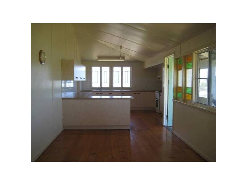 Sharon QLD 4670