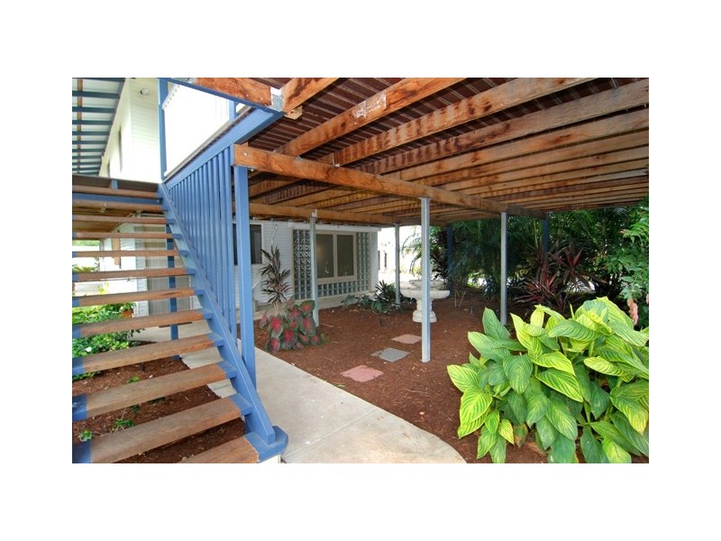 4 Hope Street, Norman Park QLD 4170