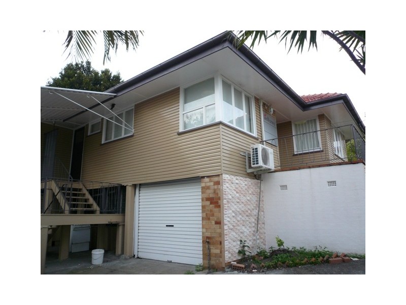 2 School Road, Yeronga QLD 4104