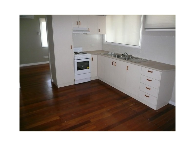 2 School Road, Yeronga QLD 4104