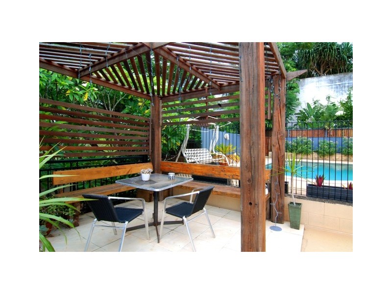 389 Chatsworth Road, Coorparoo QLD 4151