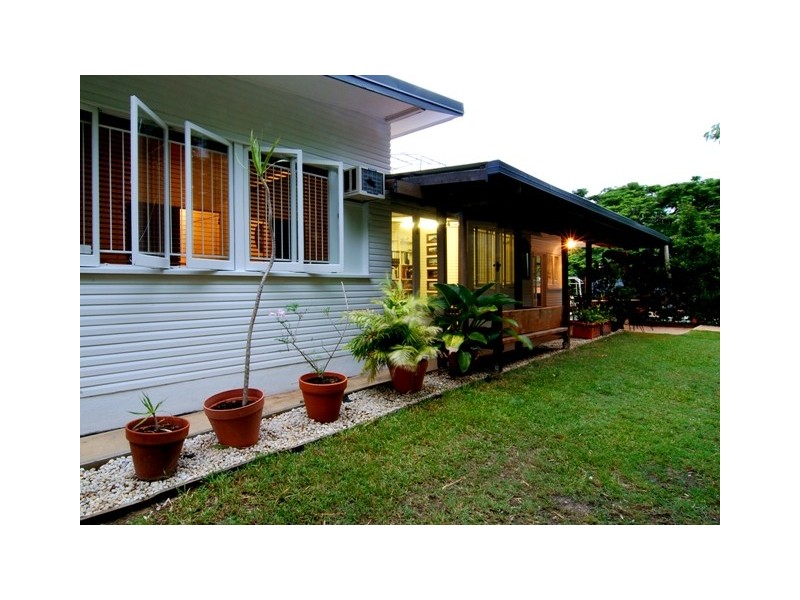 389 Chatsworth Road, Coorparoo QLD 4151