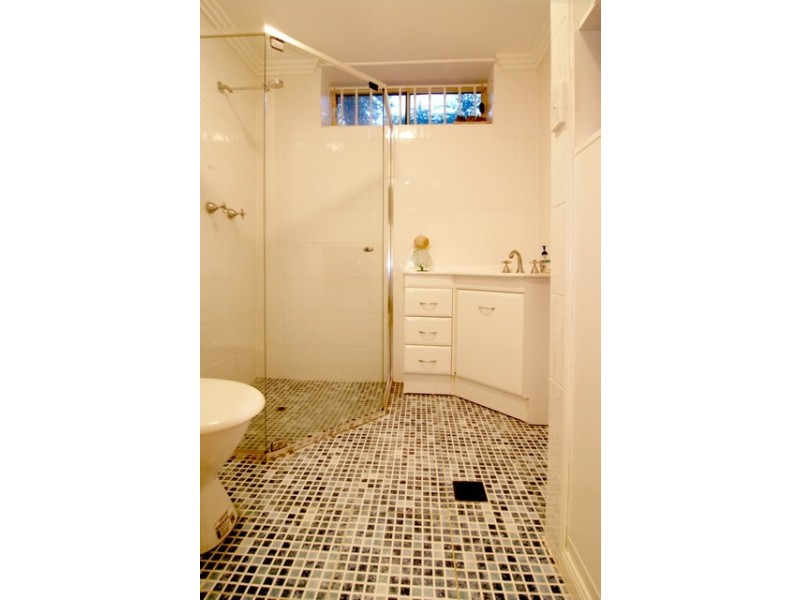 389 Chatsworth Road, Coorparoo QLD 4151