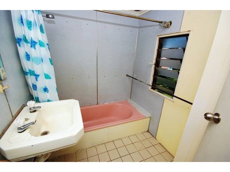 107 Old Cleveland Road, Greenslopes QLD 4120