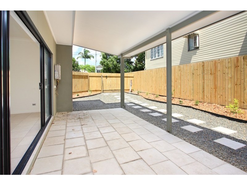 1/116 Juliette Street, Greenslopes QLD 4120