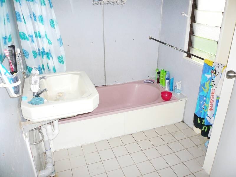 107 Old Cleveland Road, Greenslopes QLD 4120