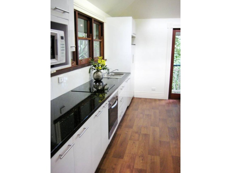 50 Dauphin Terrace, Highgate Hill QLD 4101