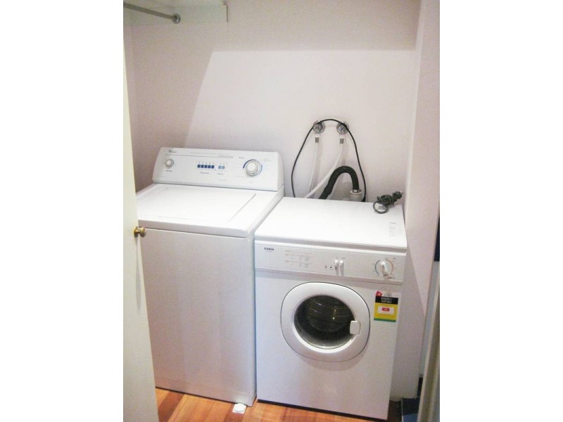 50 Dauphin Terrace, Highgate Hill QLD 4101