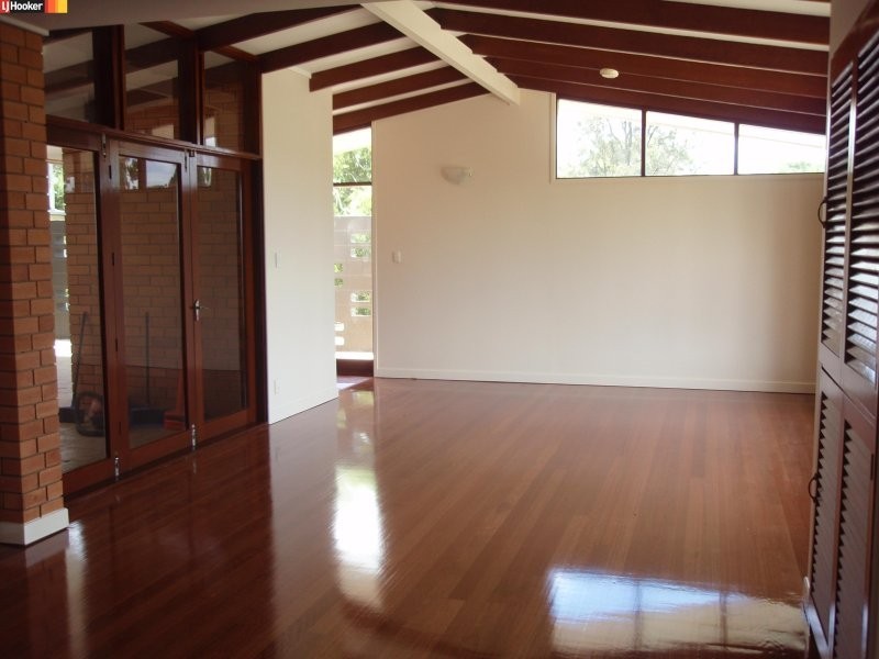 33 Dauphin Terrace, Highgate Hill QLD 4101