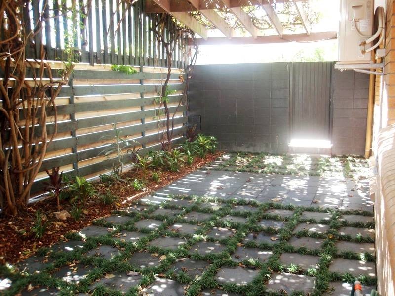 33 Dauphin Terrace, Highgate Hill QLD 4101