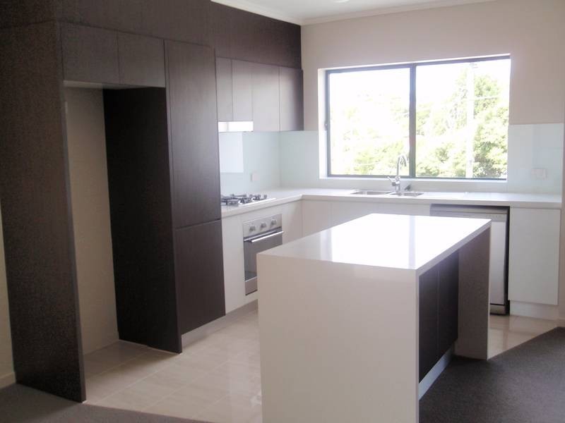 2/57 Erneton Street, Newmarket QLD 4051