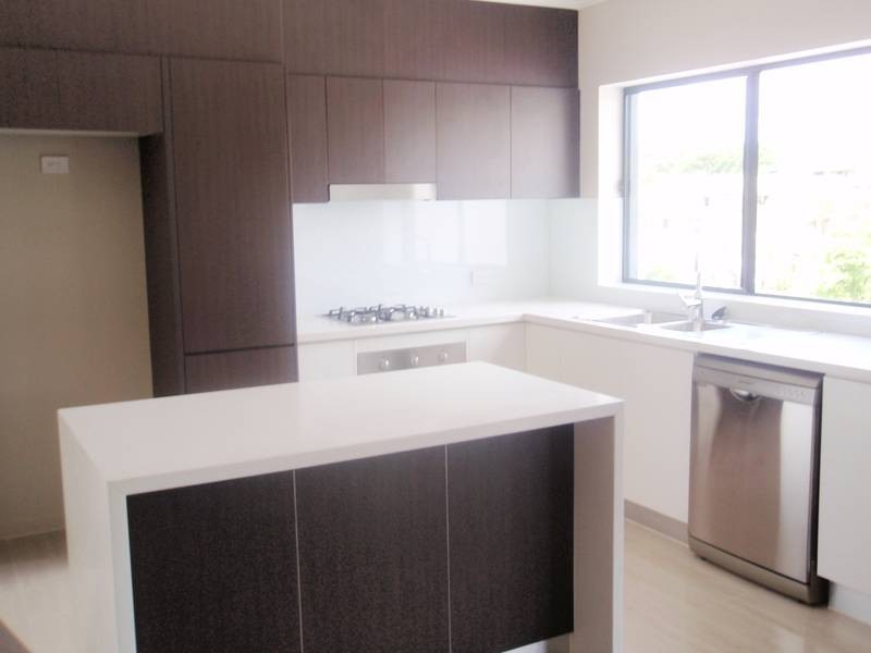 2/57 Erneton Street, Newmarket QLD 4051