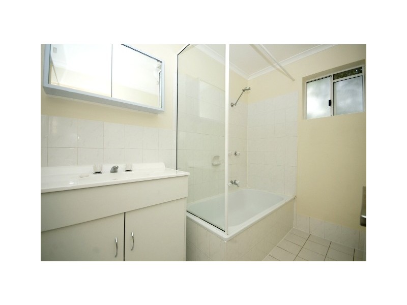 8/15 Whitmore Street, Taringa QLD 4068