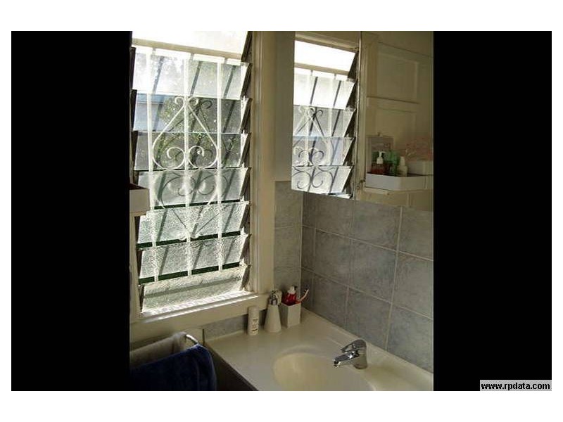 15 Landor St, Tarragindi QLD 4121