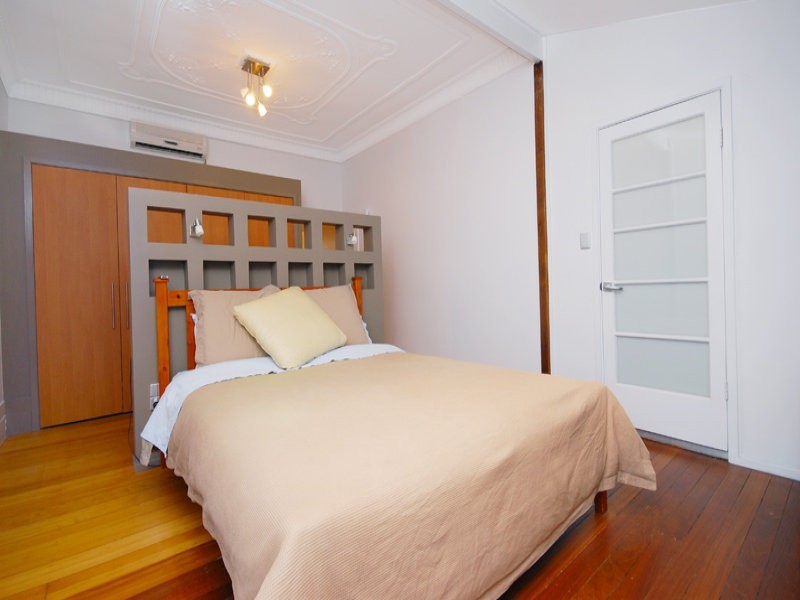 2/3 Westbourne Street, Highgate Hill QLD 4101