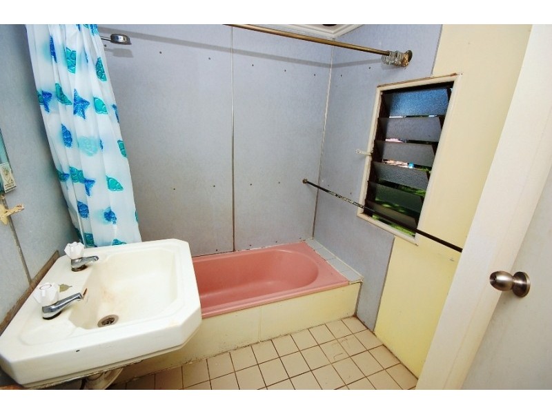 107 Old Cleveland Road, Greenslopes QLD 4120