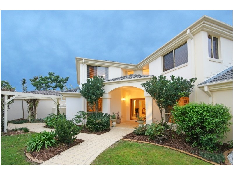 8 Kilburn Close, Carindale QLD 4152