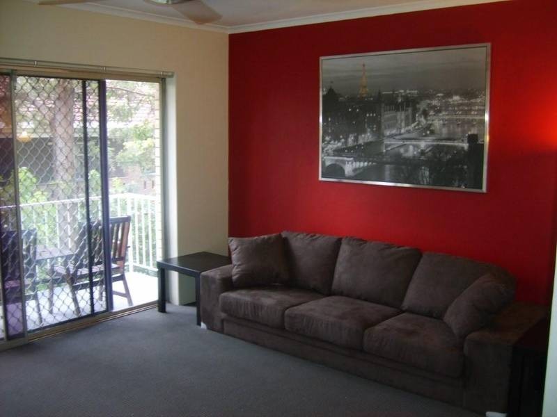 40 Brighton Rd, Highgate Hill QLD 4101