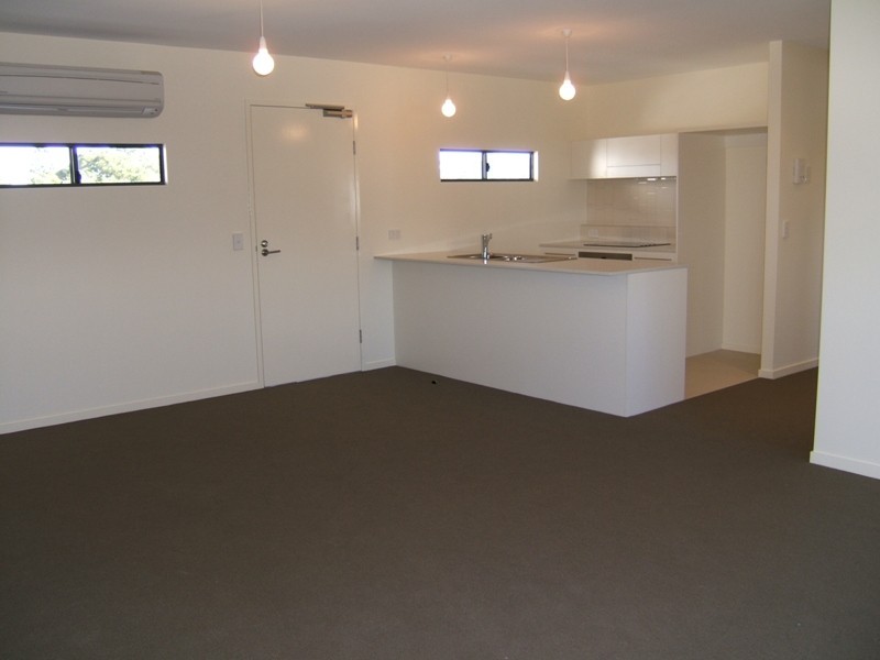 157/8 Musgrave Road, West End QLD 4101
