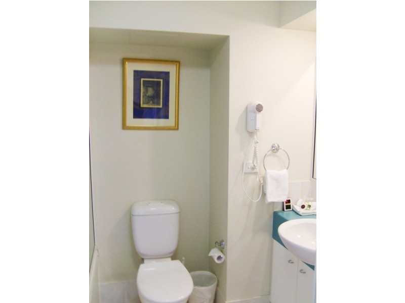 302/220 Melbourne Street, West End QLD 4101