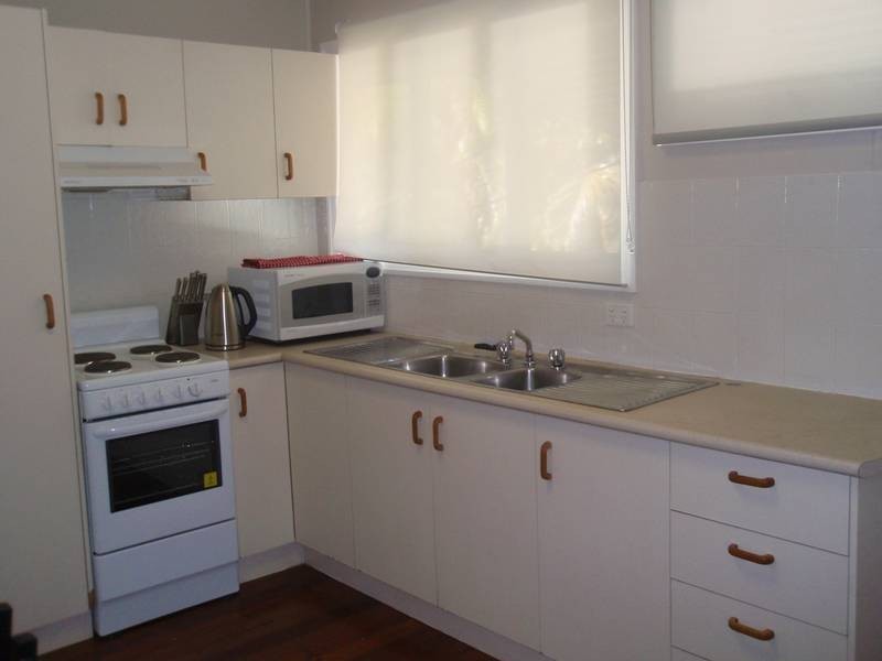 2 School Rd, Yeronga QLD 4104