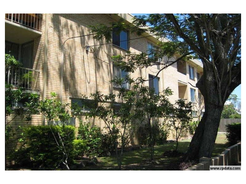 8 Cook St, Yeronga QLD 4104