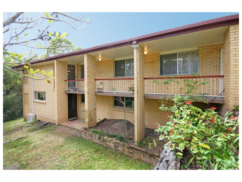 143 Jerrang Street, Indooroopilly QLD 4068