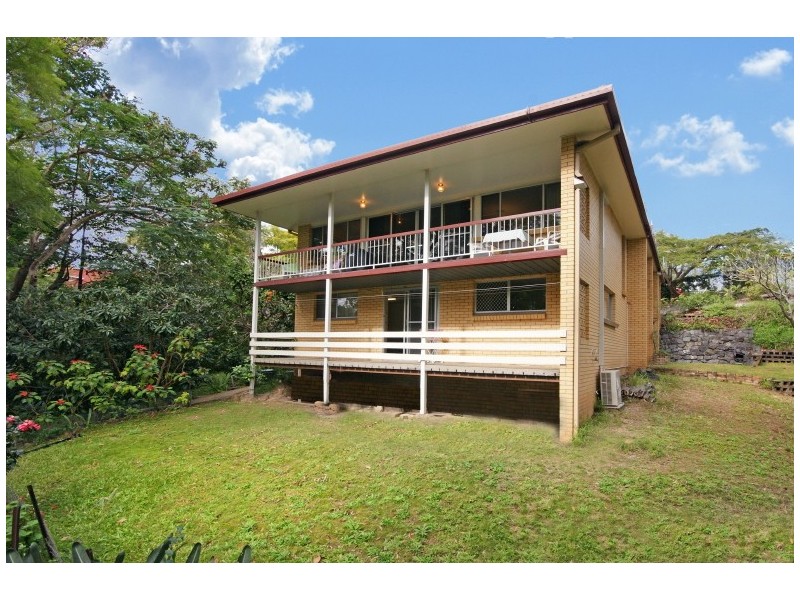 143 Jerrang Street, Indooroopilly QLD 4068
