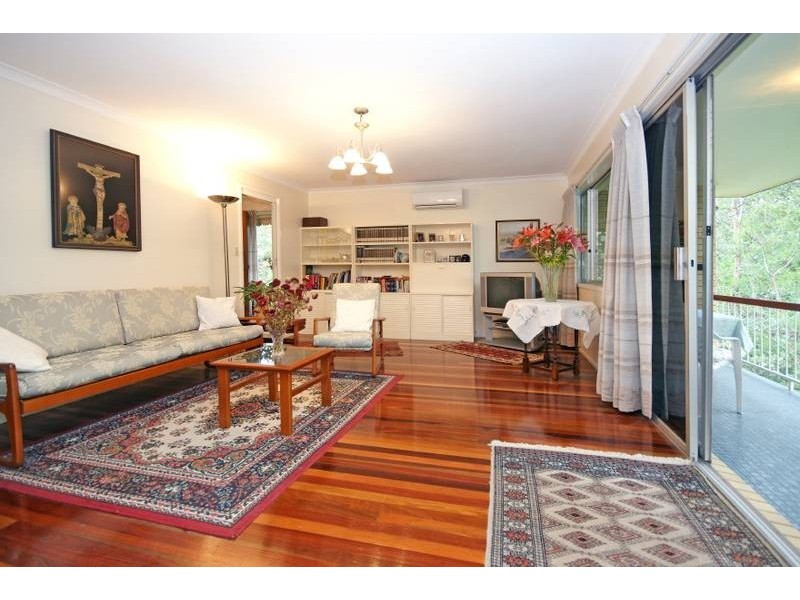 143 Jerrang Street, Indooroopilly QLD 4068