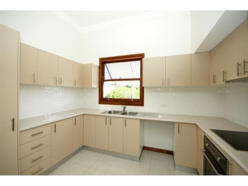 61 Deshon Street, Woolloongabba QLD 4102