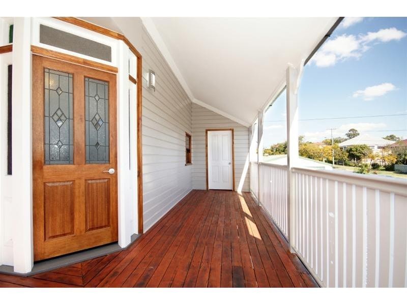 61 Deshon Street, Woolloongabba QLD 4102