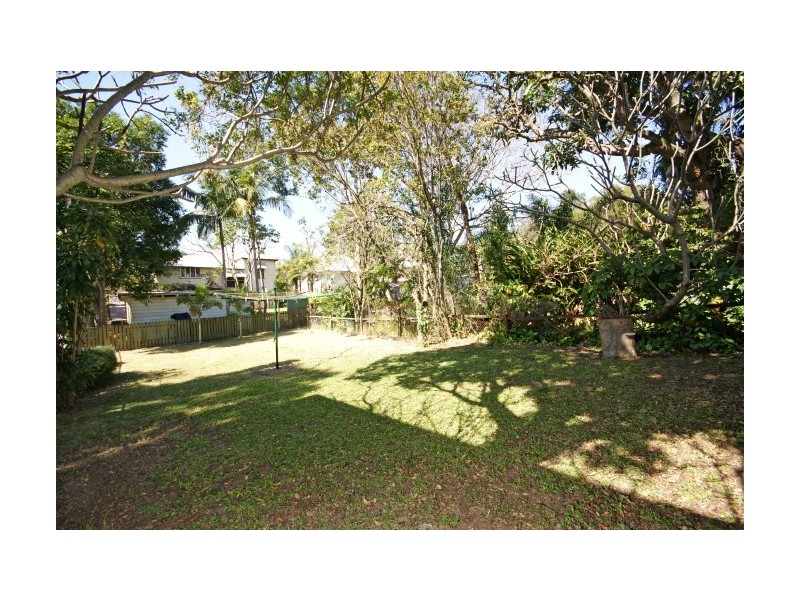 27 Wahcumba Street, Dutton Park QLD 4102
