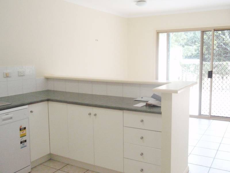 10 Beaconsfield St, Highgate Hill QLD 4101