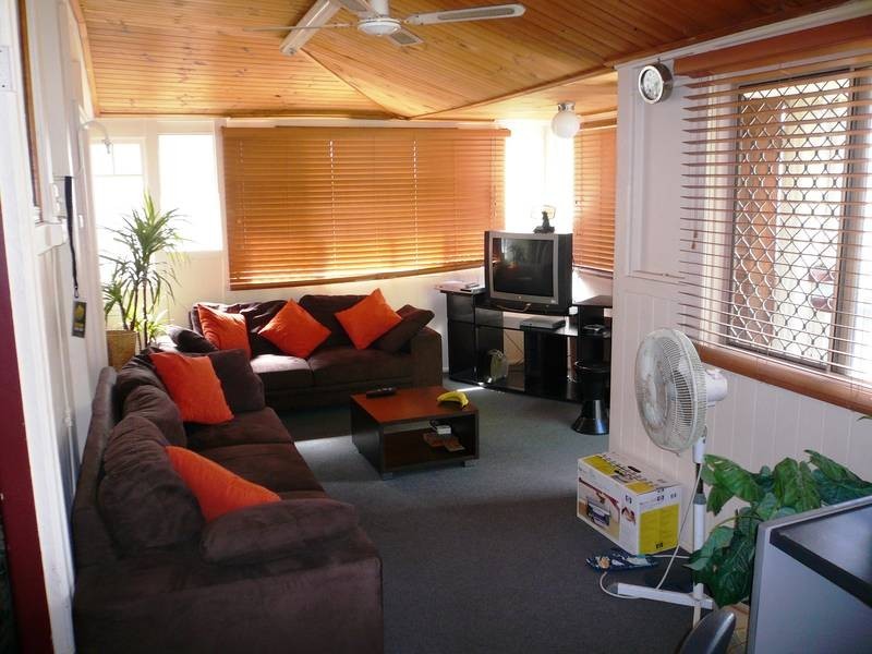 34 Bell St, Kangaroo Point QLD 4169