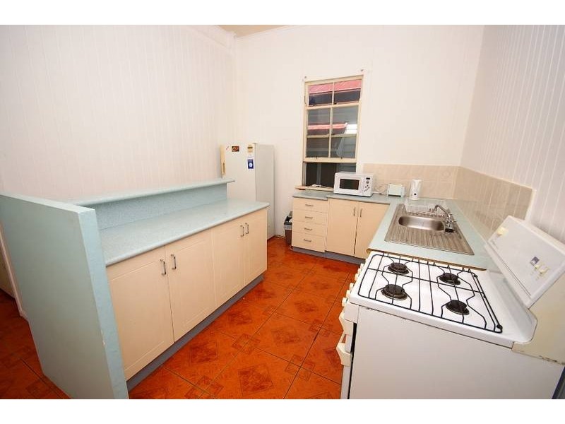. Old Cleveland Rd, Greenslopes QLD 4120