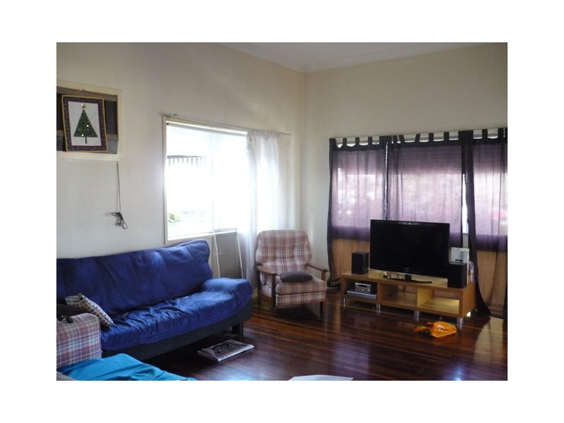 12 Laura St, Highgate Hill QLD 4101