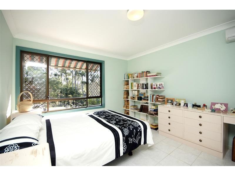 123 Mt Ommaney Drive, Jindalee QLD 4074