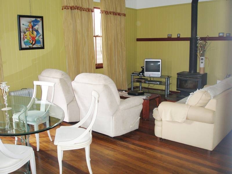 3a/12 Heaslop Street, Woolloongabba QLD 4102