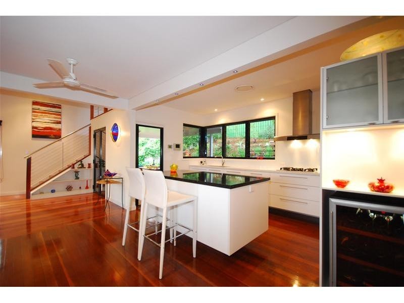 1 Indooroopilly Street, Dutton Park QLD 4102