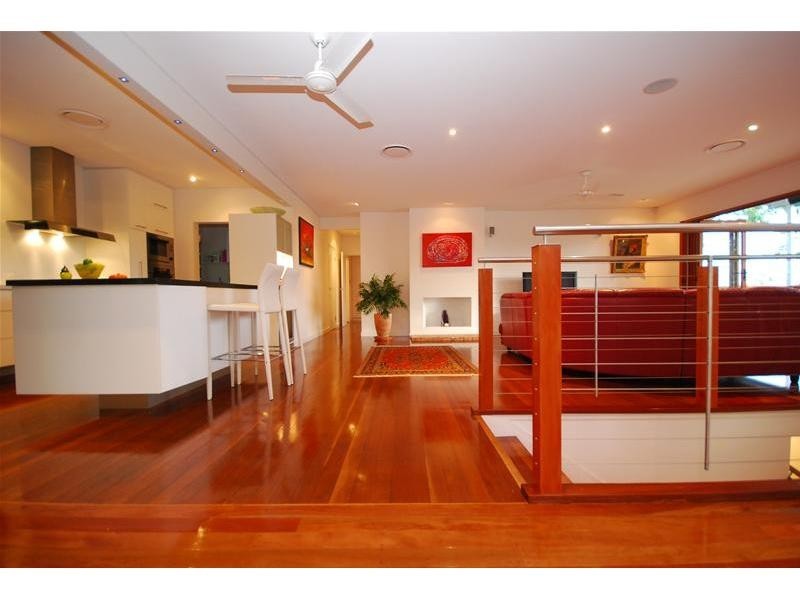 1 Indooroopilly Street, Dutton Park QLD 4102