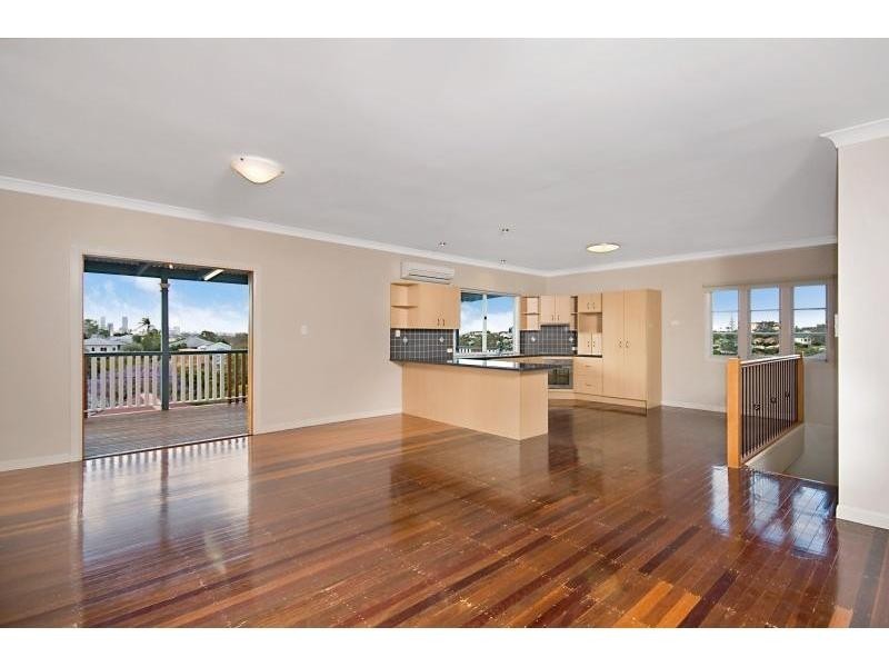 37 Barradine Street, Greenslopes QLD 4120