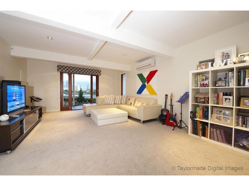 34 Laidlaw Parade, East Brisbane QLD 4169