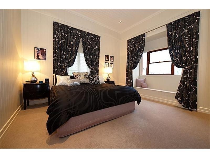 34 Laidlaw Parade, East Brisbane QLD 4169