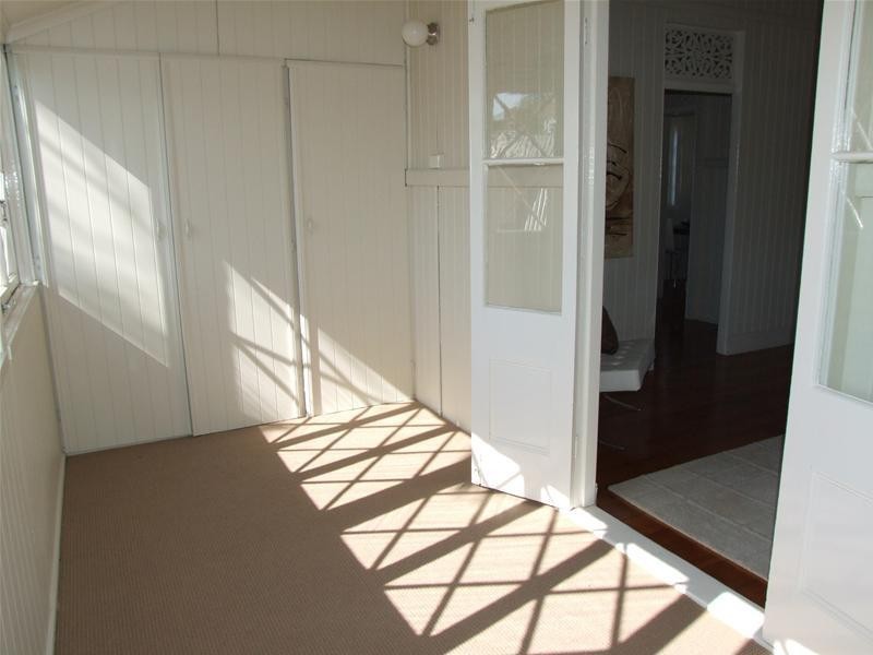 26 Jellicoe Street, Coorparoo QLD 4151