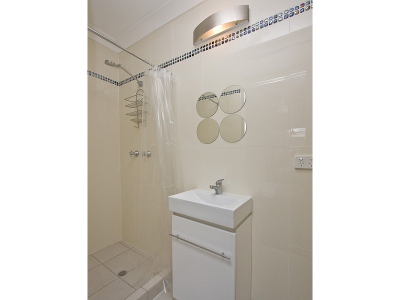 4/108 Brougham Street, Fairfield QLD 4103