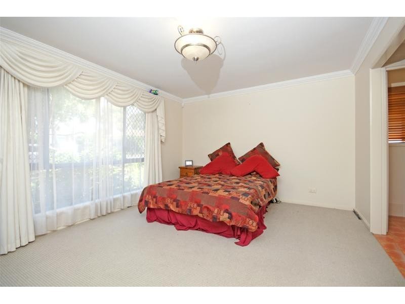 36 Hannam Crescent, Forest Lake QLD 4078